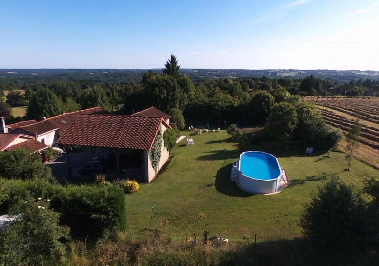 Tranquille Vienne Gites A Chirac Dept Charente Exterior photo