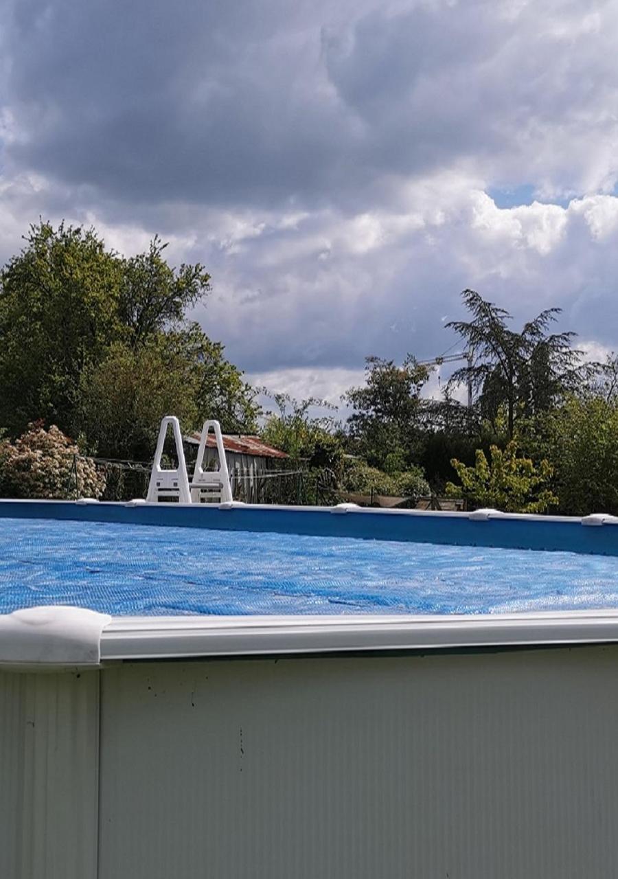 Tranquille Vienne Gites A Chirac Dept Charente Exterior photo